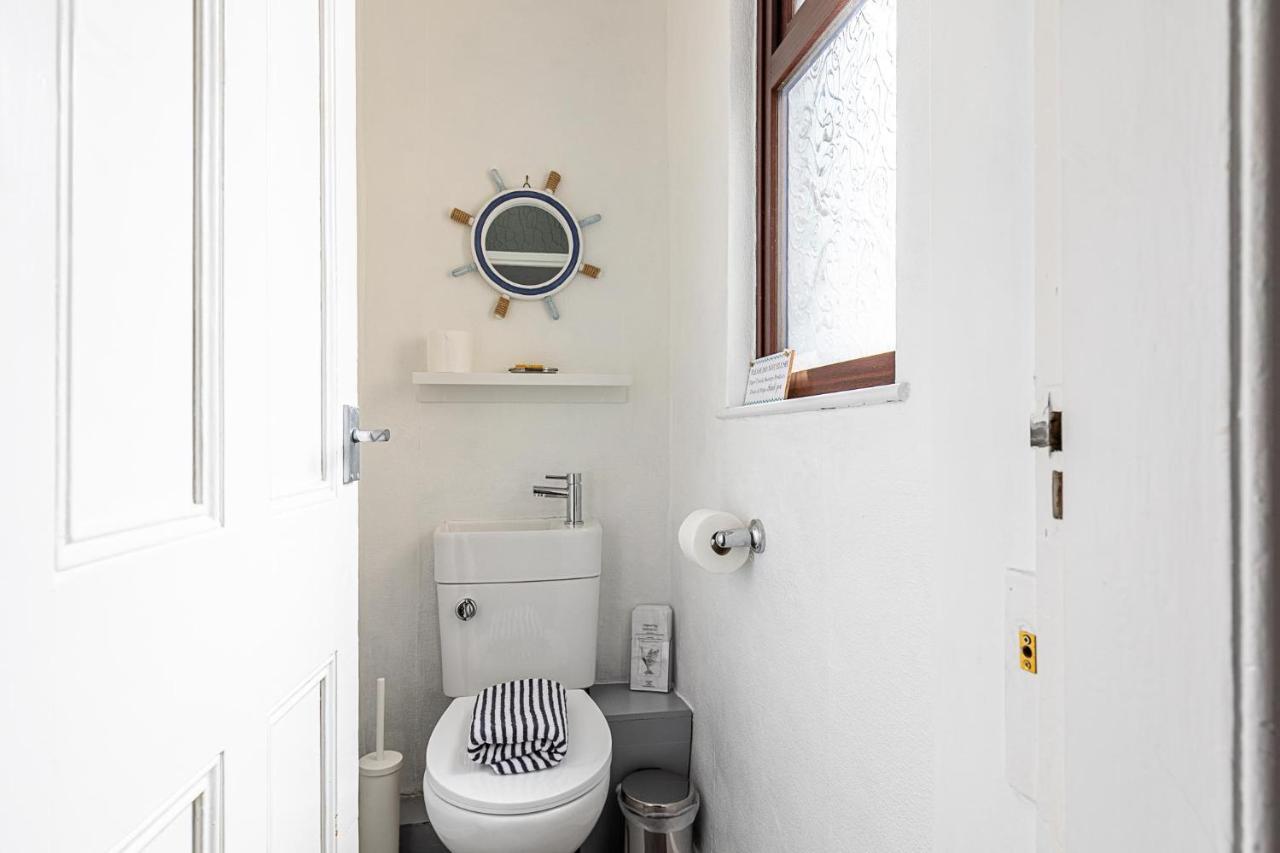 Rovers' Retreat Whitby George Street المظهر الخارجي الصورة